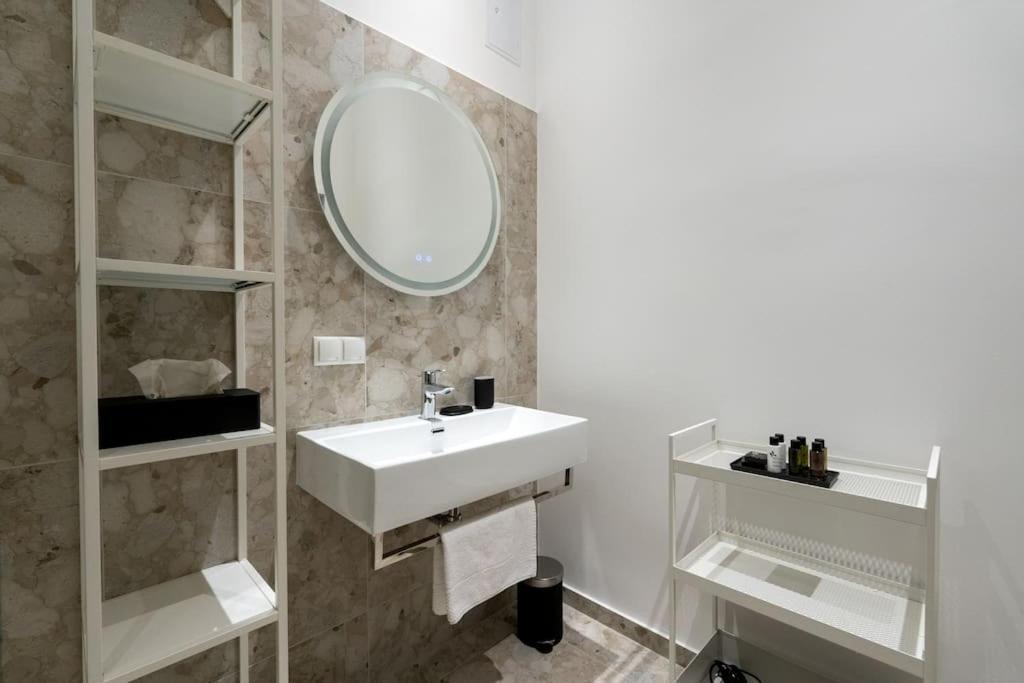 Artful 1Br Suite, City Nearby By Hm Vienna Exterior photo